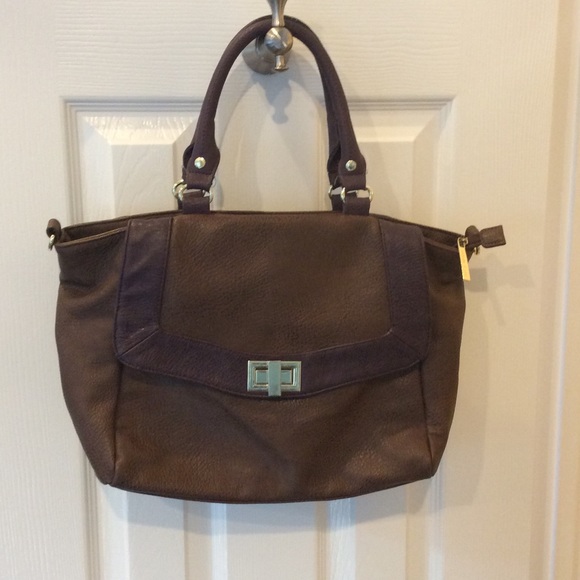 Olivia & Joy 👜 - Picture 1 of 8